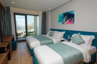 Ames Hotel & Spa