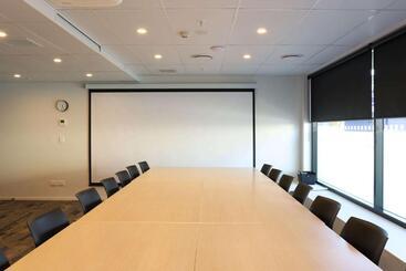 هتل Ramada By Wyndham Wellington Taranaki Street