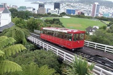 هتل Ramada By Wyndham Wellington Taranaki Street