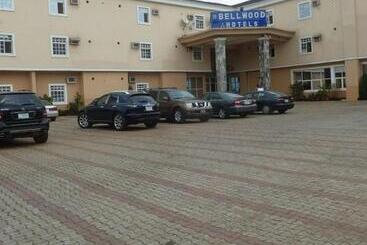 پانسیون Room In Lodge   Bellwood Hotel Limited