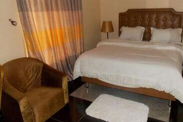 پانسیون Room In Lodge Nest Spa And Suites