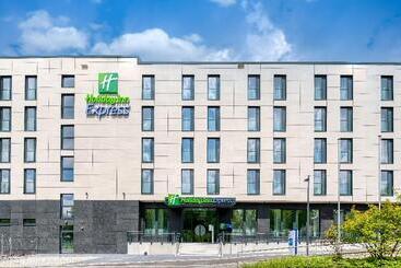 هتل Holiday Inn Express   Fulda, An Ihg