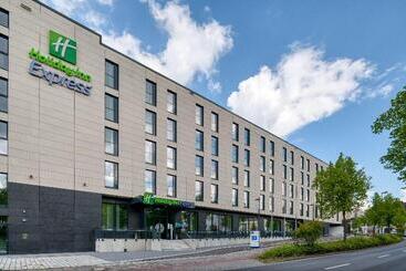 هتل Holiday Inn Express   Fulda, An Ihg