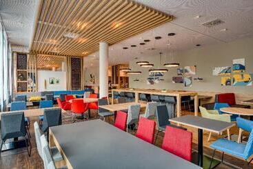 هتل Holiday Inn Express   Fulda, An Ihg