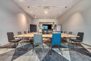 هتل Holiday Inn Express   Fulda, An Ihg