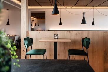 هتل Pippos Mountain Lodge