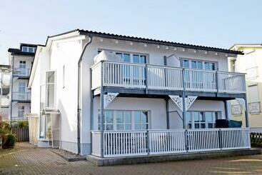 استراحتگاه Ferienwohnungen Mit Seeblick Und Sauna