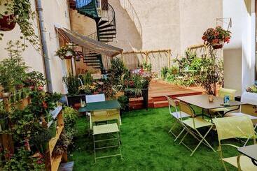 هتل Arverna Vichy   Clt