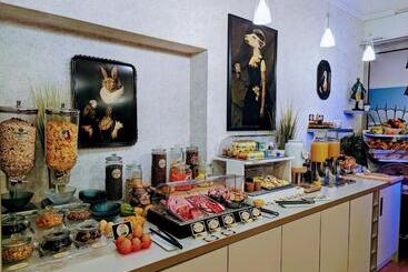 هتل Arverna Vichy   Clt