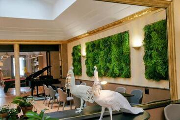 هتل Arverna Vichy   Clt