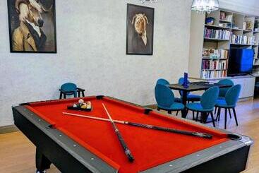 هتل Arverna Vichy   Clt