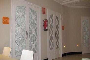 تختخواب و صبحانه Hi Valencia Canovas