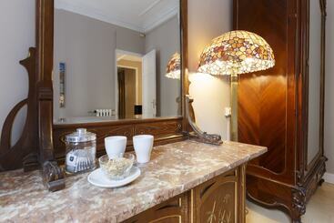 Bed and Breakfast Ainb Born Via Laietana