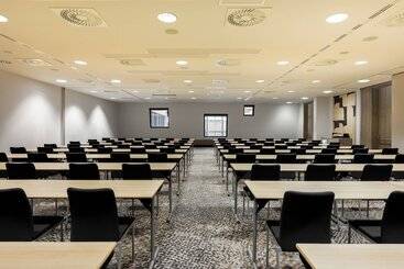 Ac Hotel By Marriott Bratislava Old Town