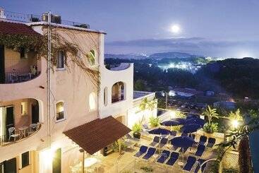 هتل Bellevue Benessere & Relax
