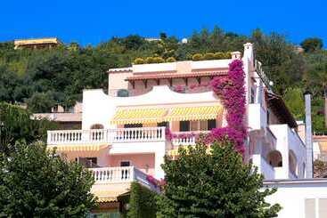 هتل Bellevue Benessere & Relax