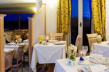 هتل Bellevue Benessere & Relax