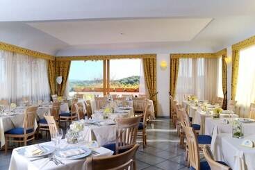 هتل Bellevue Benessere & Relax