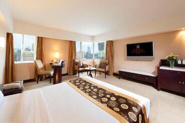 هتل Beverly Plaza