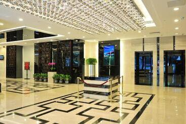 هتل Beverly Plaza
