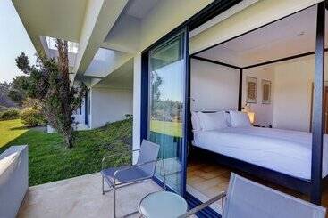 هتل Bom Sucesso Resort