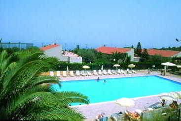 هتل Calanica Resort