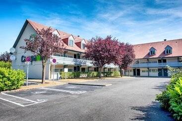 هتل Campanile Deauville  Saint Arnoult