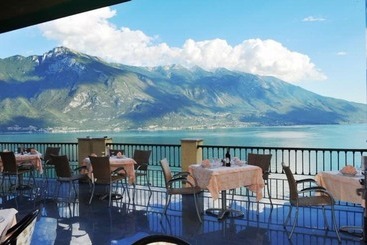 هتل Centro Vacanze La Limonaia