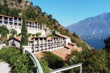هتل Centro Vacanze La Limonaia
