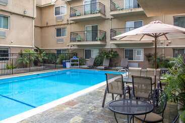 هتل Comfort Inn Cockatoo Near Lax Airport