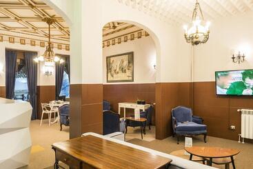 هتل Costa Do Sol B&b