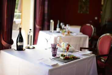 هتل Domaine De Villers & Spa