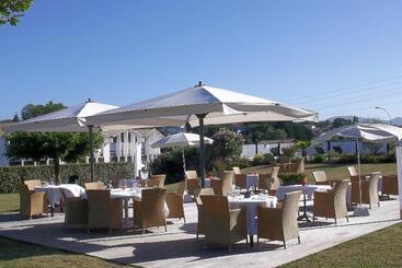 هتل Donibane Saint Jean De Luz
