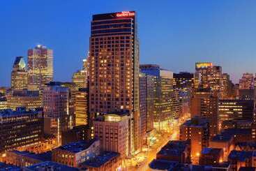 هتل Hilton Garden Inn Montreal Centre Ville