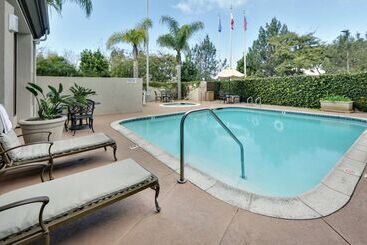 هتل Hilton Garden Inn San Diego Del Mar