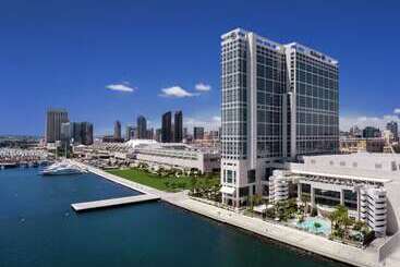 هتل Hilton San Diego Bayfront
