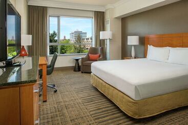هتل Hilton Vancouver Washington