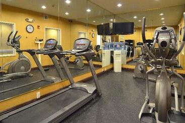 Holiday Inn Express Hotel & Suites San Antonio Airport North, An Ihg
