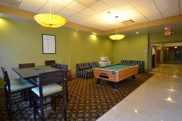 هتل Holiday Inn Express Cleveland Downtown, An Ihg
