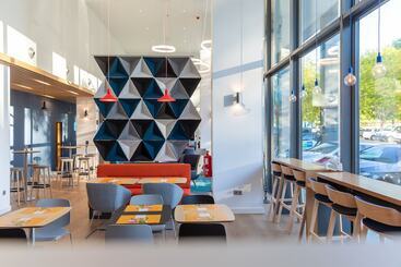 هتل Holiday Inn Express Porto Exponor, An Ihg