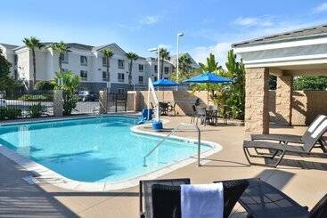 Holiday Inn Express Hotel & Suites San Diego Otay Mesa By Ihg
