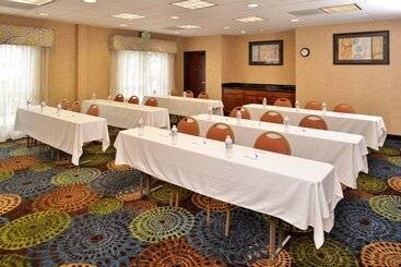 Holiday Inn Express Hotel & Suites San Diego Otay Mesa By Ihg