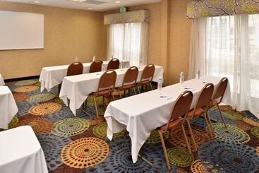 Holiday Inn Express Hotel & Suites San Diego Otay Mesa By Ihg