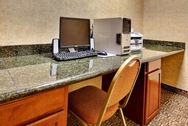 Holiday Inn Express Hotel & Suites San Diego Otay Mesa By Ihg