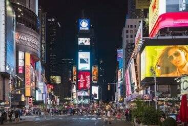 هتل Holiday Inn Express Times Square, An Ihg
