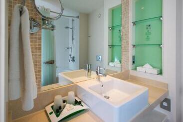 هتل Holiday Inn Stevenage, An Ihg