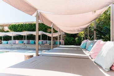 هتل Hôtel Font Mourier