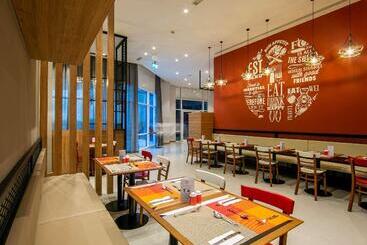 هتل Ibis Al Barsha