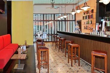 هتل Ibis Al Barsha