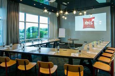 هتل Ibis Al Barsha